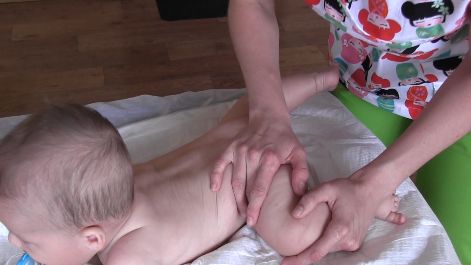 Киричук Елена детский массаж, Киричук Олена масаж немовлят